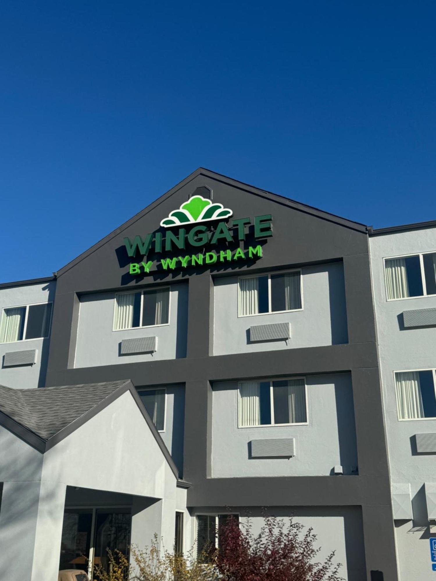 Wingate By Wyndham Sioux Stadt Exterior foto